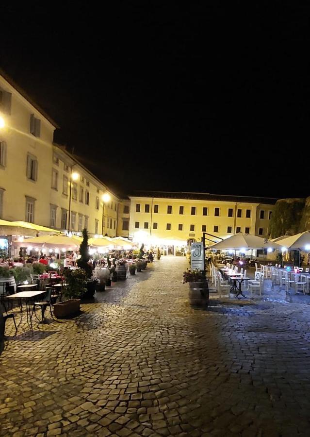 La Casa Sotto Il Castello Apartment Bracciano  Bagian luar foto