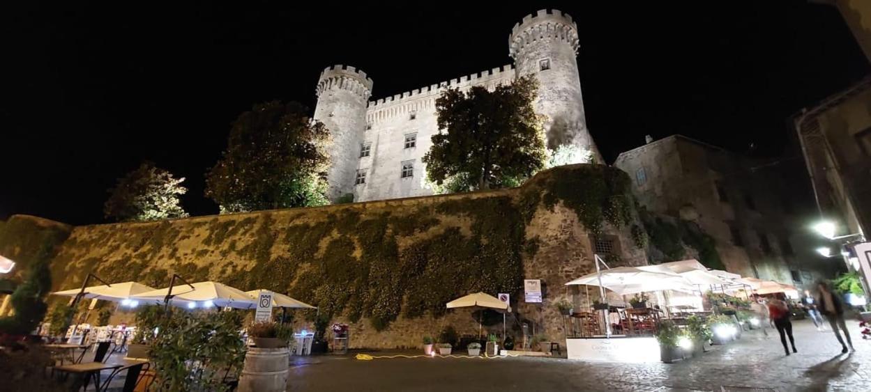 La Casa Sotto Il Castello Apartment Bracciano  Bagian luar foto