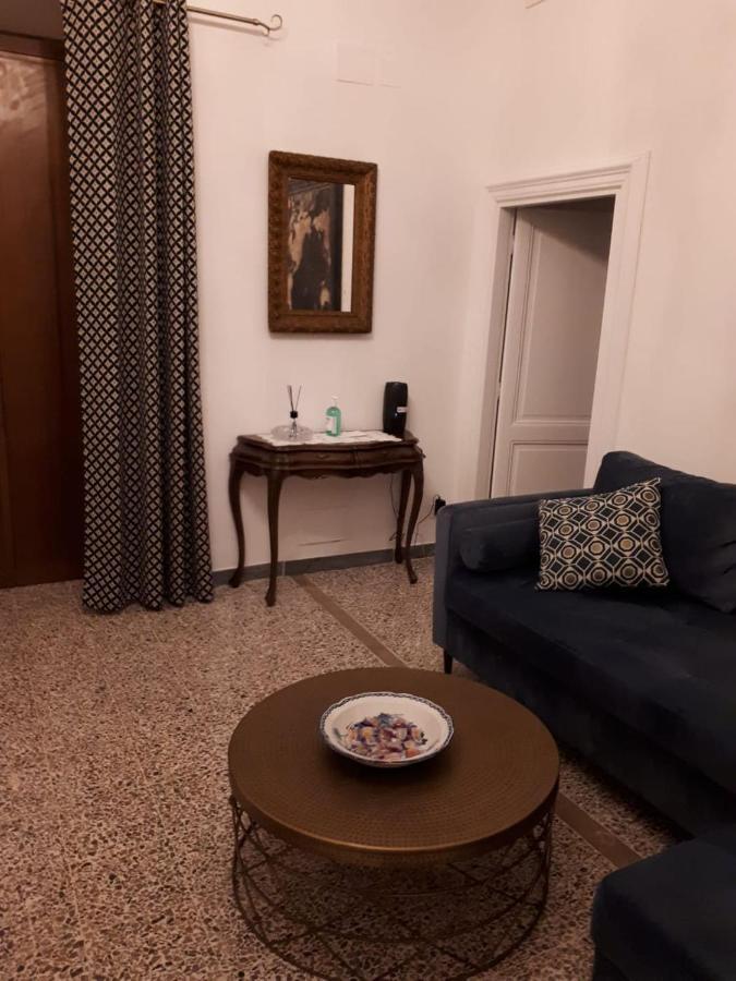 La Casa Sotto Il Castello Apartment Bracciano  Bagian luar foto