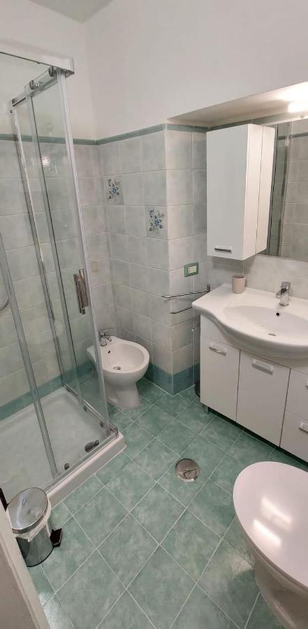 La Casa Sotto Il Castello Apartment Bracciano  Bagian luar foto